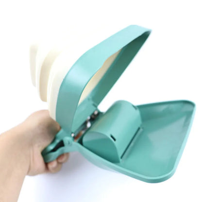 Dog Pet Travel Foldable Pooper Scooper with 1 Roll Decomposable Bags